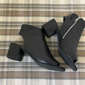 Steve Madden Black Leather Peep-Toe Cut Out Heel Booties